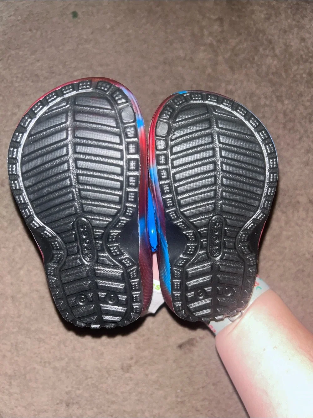 NWT CROCS Fuzzy Lined Clogs